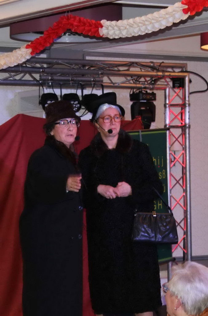 06 Frieda und Anneliese.jpg